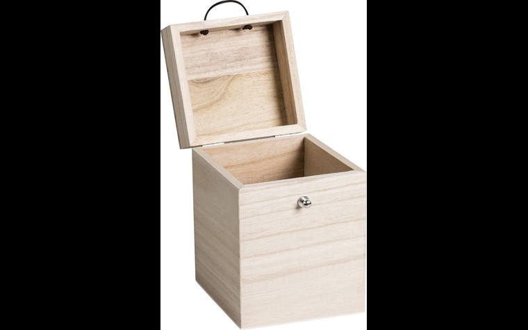 Wooden box 10x10x15cm