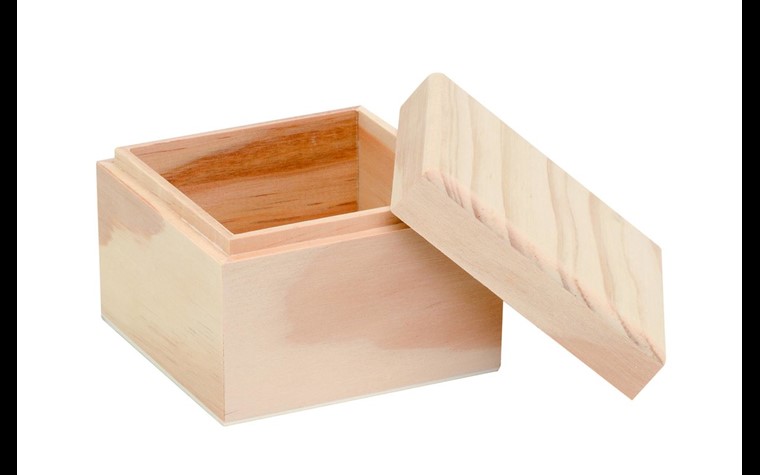 boîte en bois carrée 9x9x7cm
