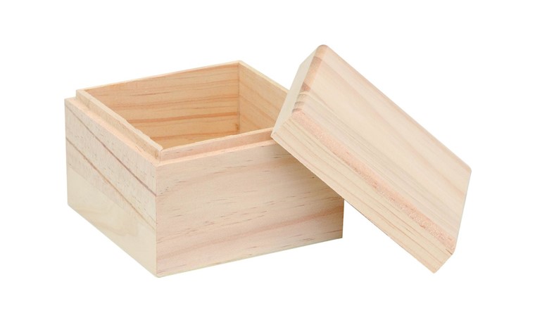 boîte en bois carrée 10,5x10,5x8cm