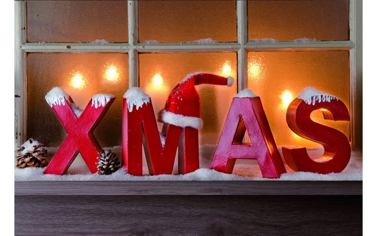 Lettres en carton O 17,5x5,5cm