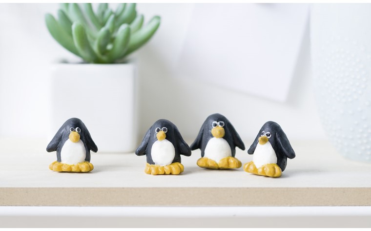 Boetseerklei kneden+verwijderen 20g